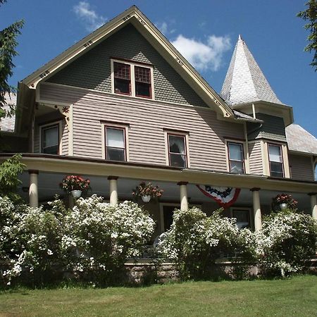 Margaretville Mountain Inn B&B Экстерьер фото