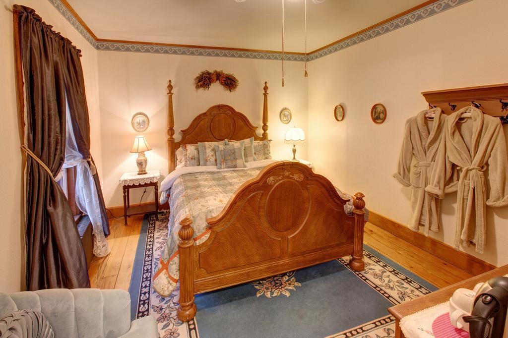 Margaretville Mountain Inn B&B Экстерьер фото