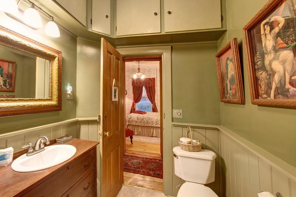 Margaretville Mountain Inn B&B Экстерьер фото
